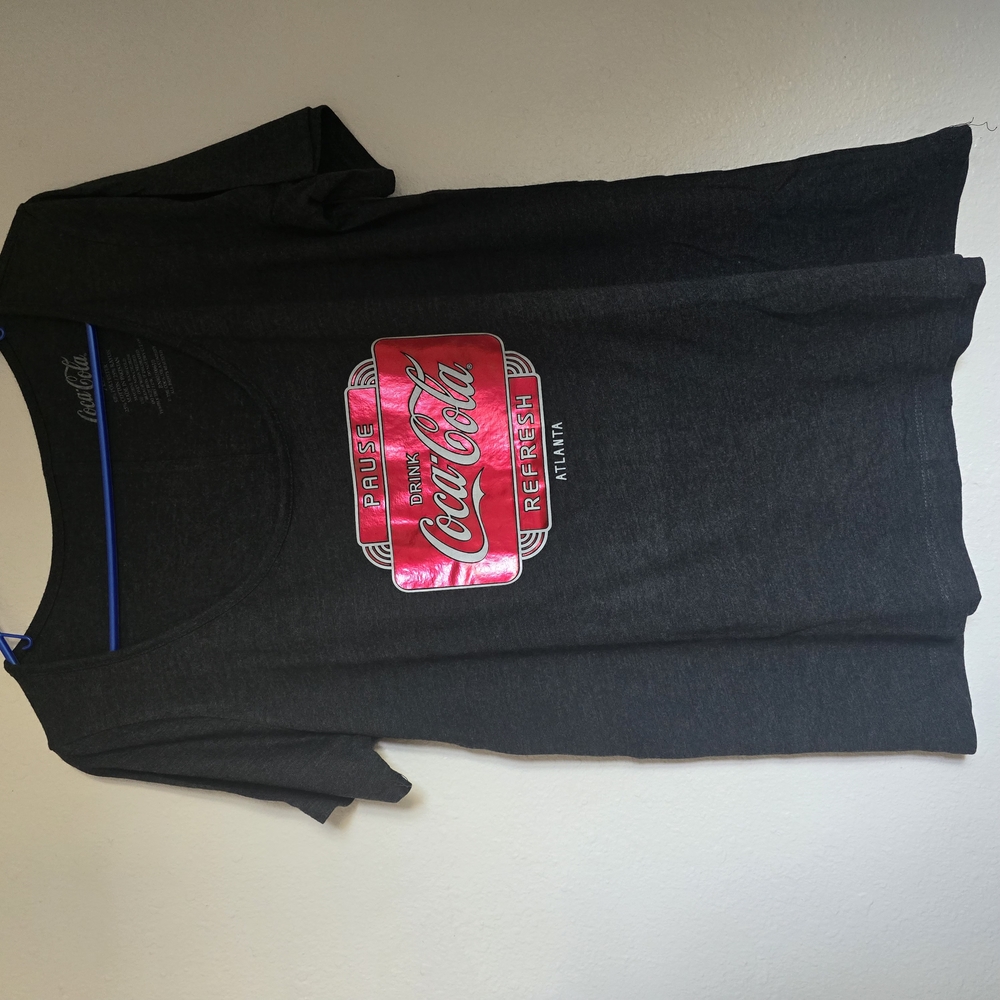 Coca-Cola Graphic T-Shirt in Gray